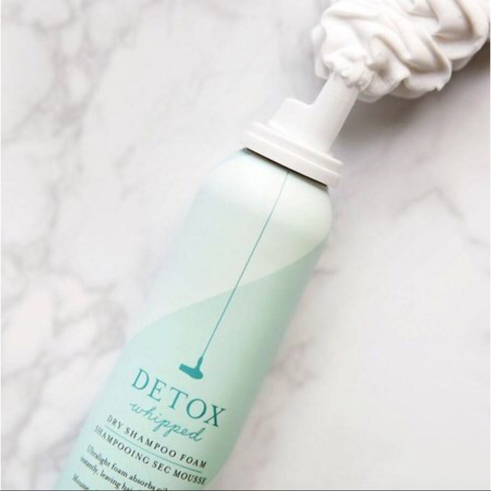 DETOX WHIPPED DRY SHAMPOO FOAM